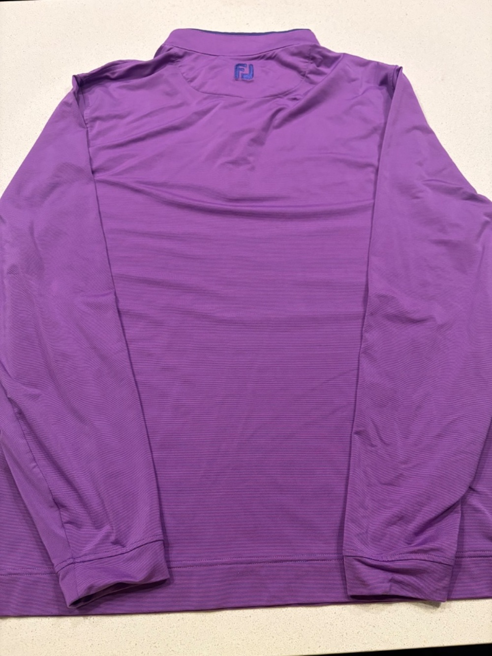 Golf pullover - Picture 3 of 3